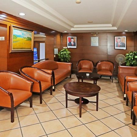 Collection O 91898 Series Hotel Kuningan Джакарта Экстерьер фото