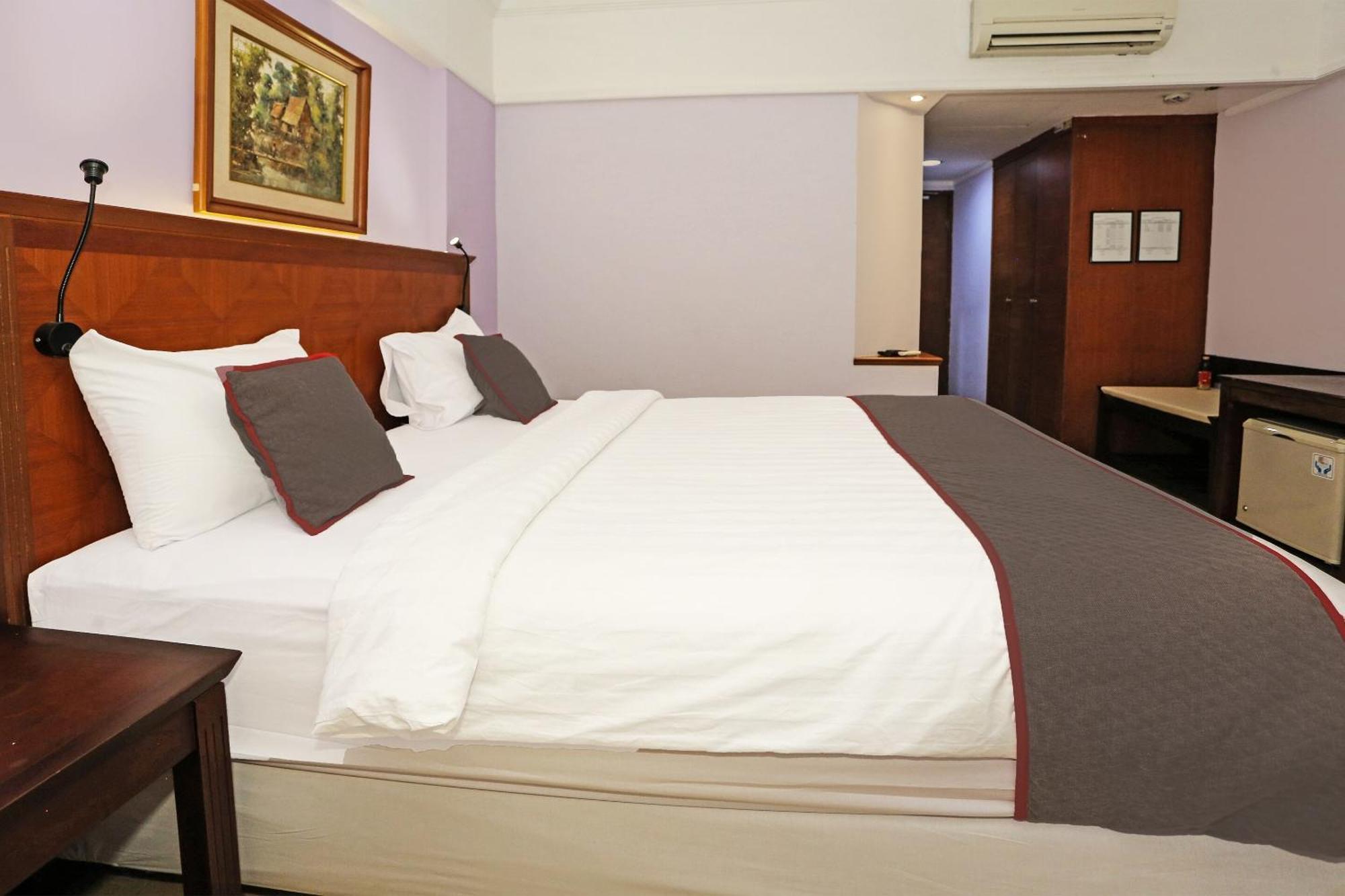 Collection O 91898 Series Hotel Kuningan Джакарта Экстерьер фото