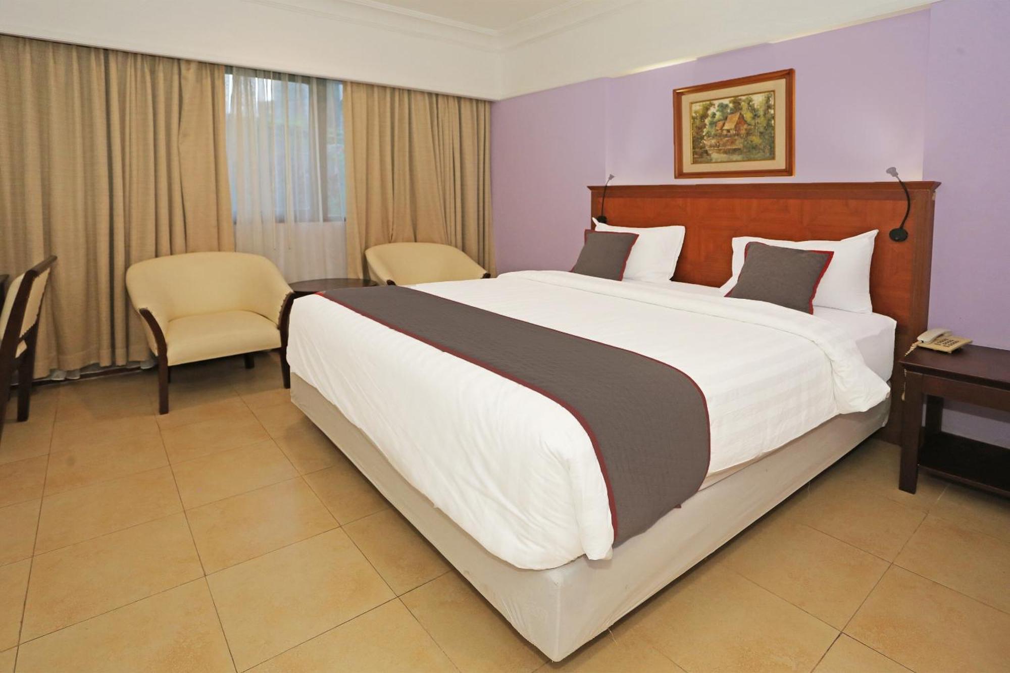 Collection O 91898 Series Hotel Kuningan Джакарта Экстерьер фото