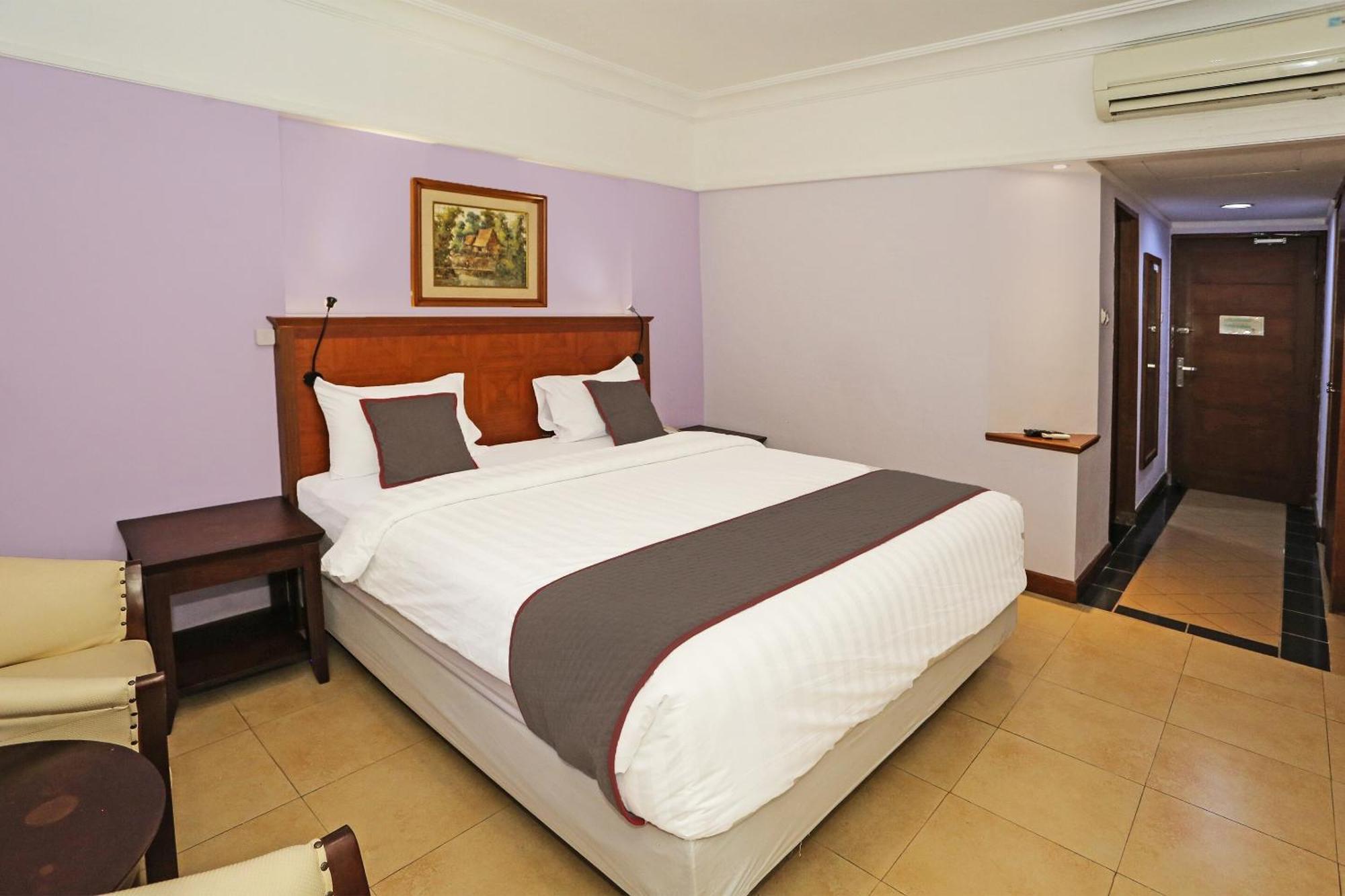 Collection O 91898 Series Hotel Kuningan Джакарта Экстерьер фото