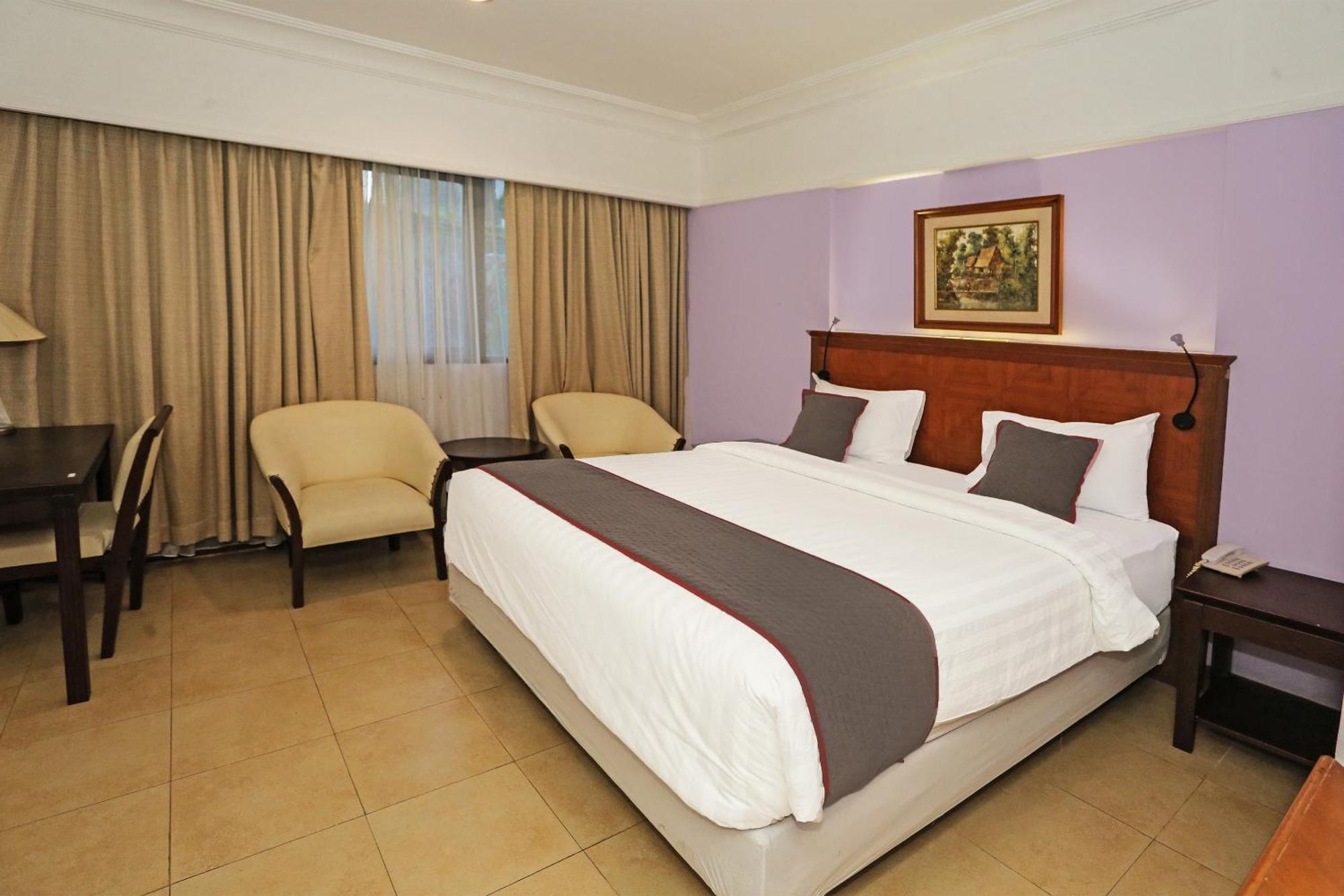 Collection O 91898 Series Hotel Kuningan Джакарта Экстерьер фото