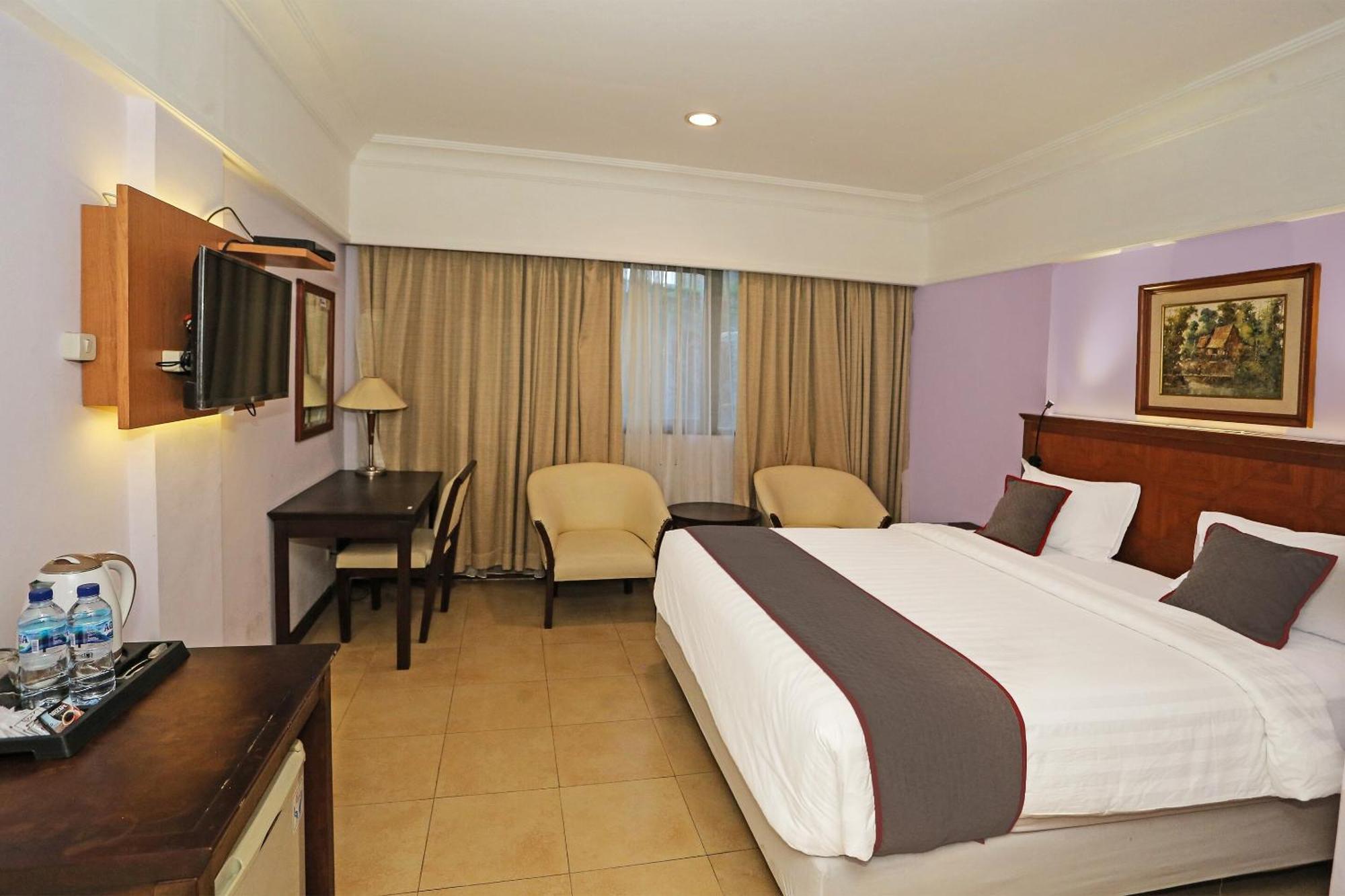 Collection O 91898 Series Hotel Kuningan Джакарта Экстерьер фото